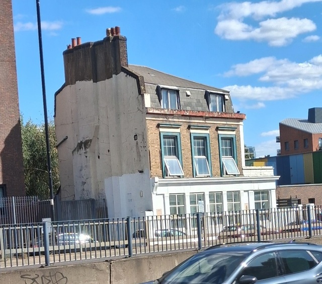 Victoria Hotel, Bromley By Bow