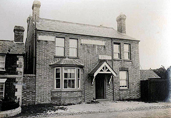 The Harrows, Cotton End