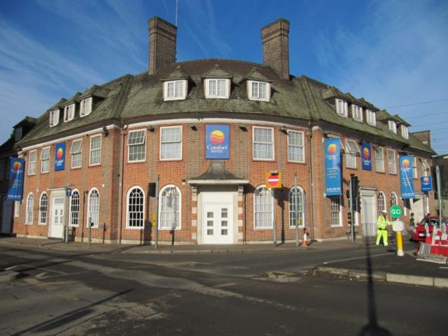 Royal Hotel, Luton