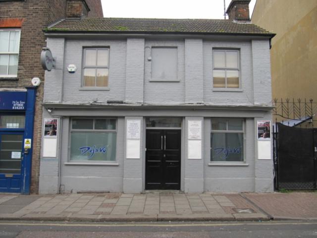 The Well, Luton