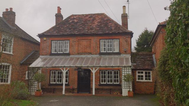 The Greyhound, Burchetts Green