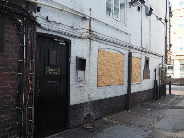 The Bugle, Reading