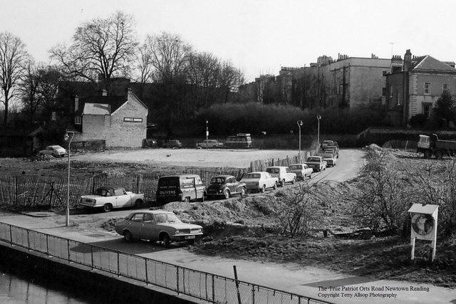 True Patriot, Reading