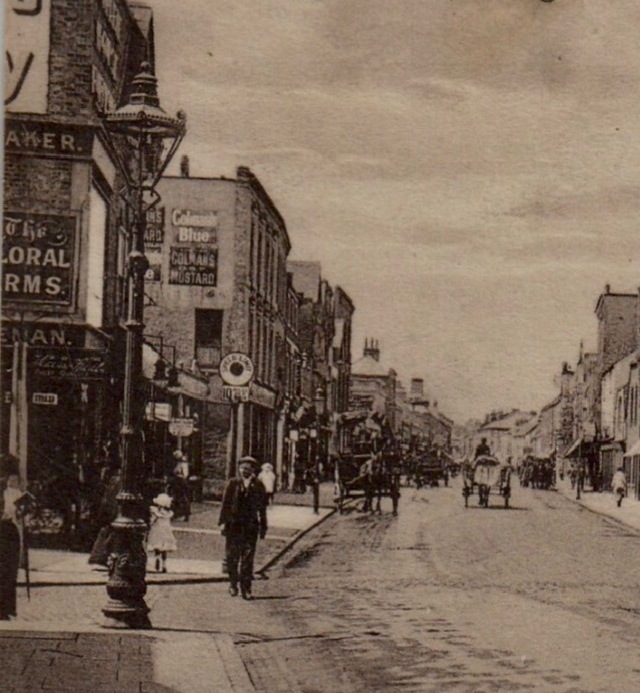 Floral Arms, Slough