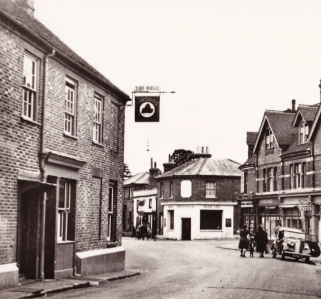 The Bell, Twyford