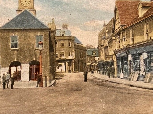 The Crown, Chesham
