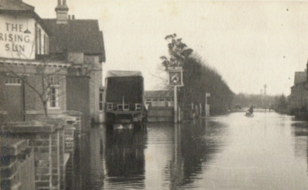 Rising Sun, Datchet