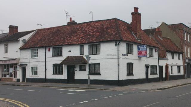 The Queen, Marlow