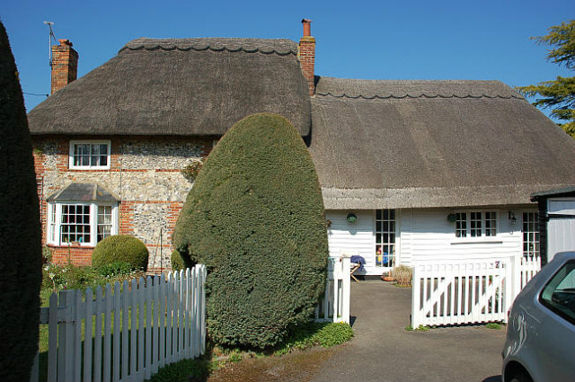 Three Horseshoes, Meadle
