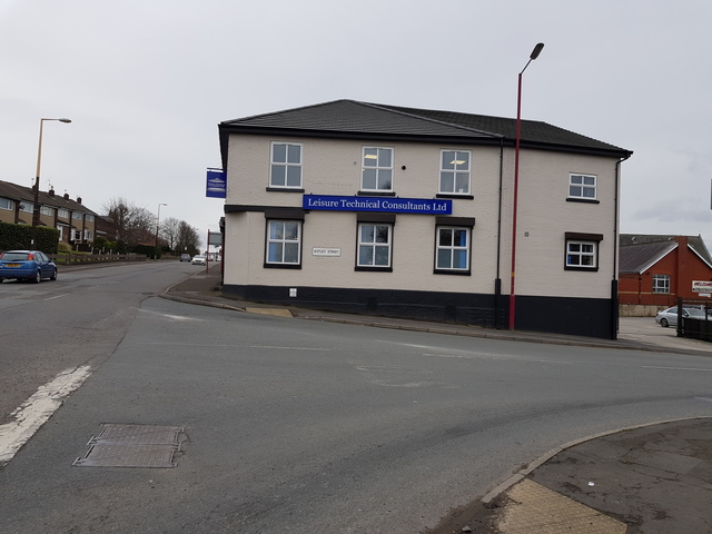 Old General, Dukinfield