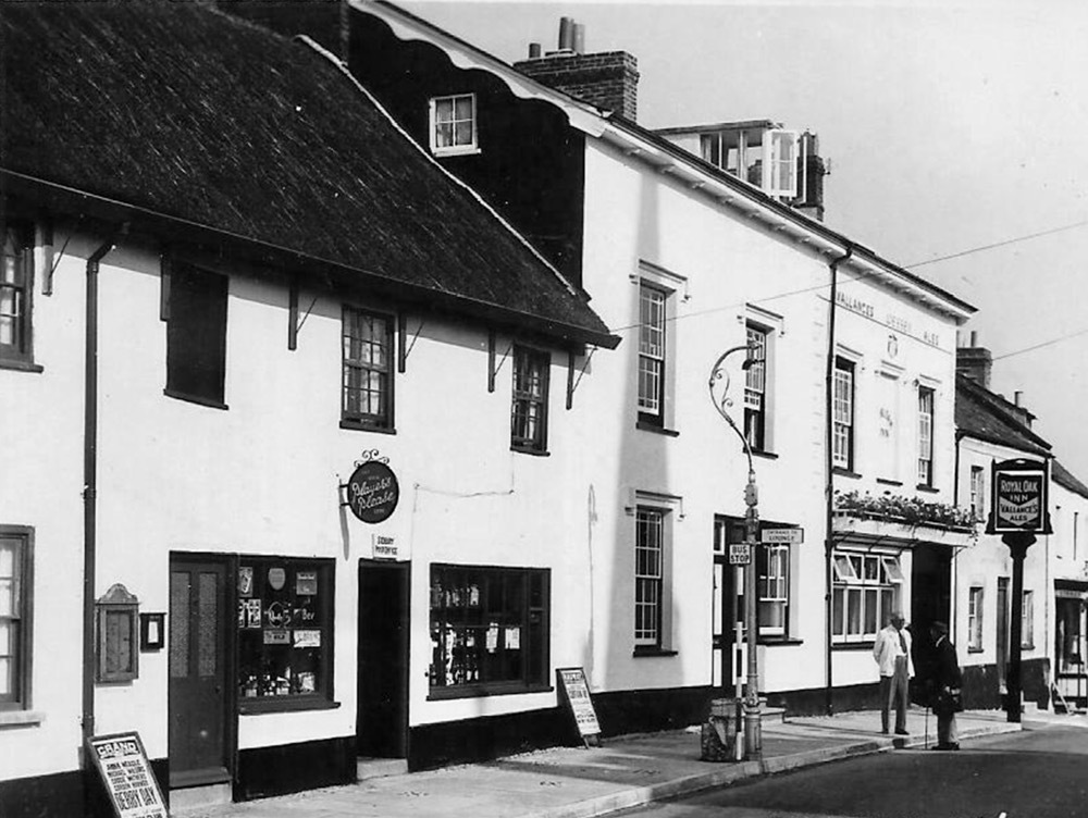 Royal Oak, Sidbury