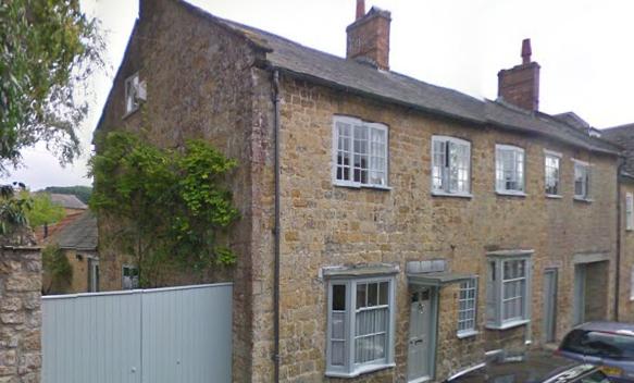 Bell & Crown, Beaminster