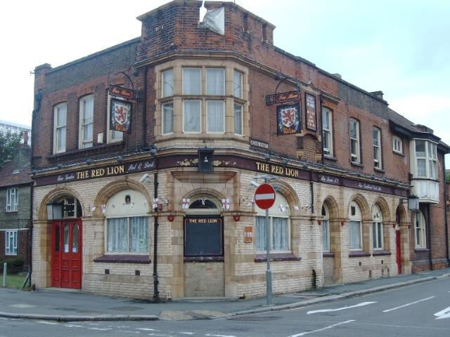 Red Lion, Barking Red Lion, Barking