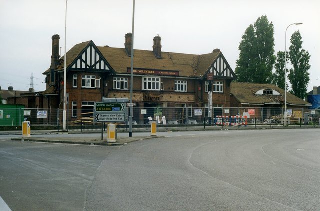 The Volunteer, Barking