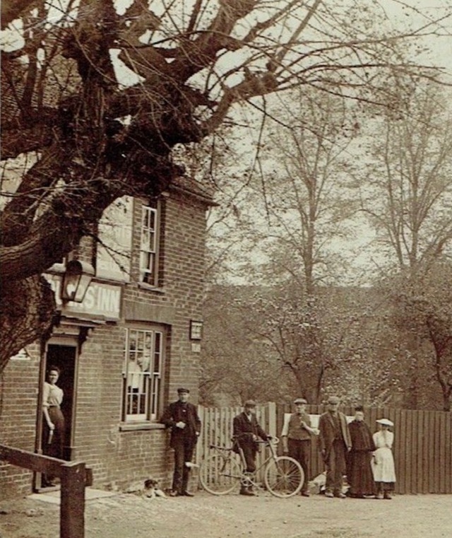 Chequers Inn, Epping Upland Chequers Inn, Epping Upland