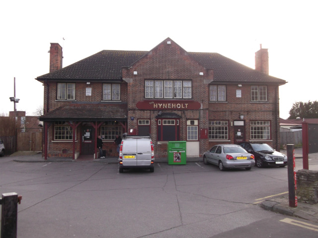 Alfreds Head, Hainault Alfreds Head, Hainault