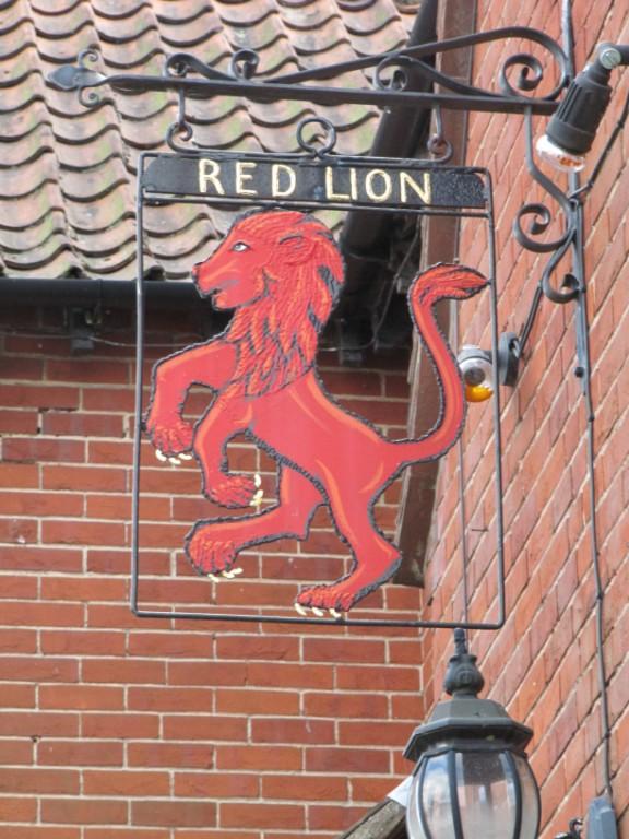 Red Lion, Halstead