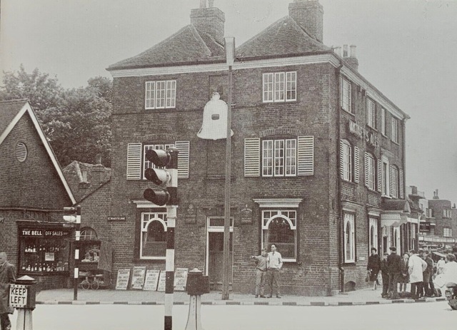 Bell Hotel, Upminster