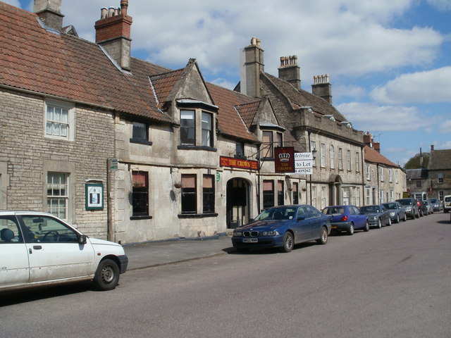 The Crown, Marshfield