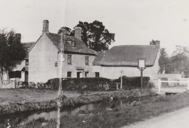 Queens Head, Whelford