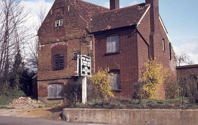 The Well, Hitchin The Well, Hitchin