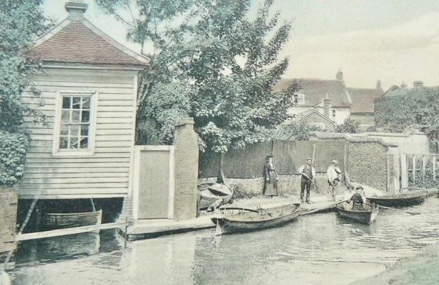 Pied Bull, Stanstead Abbotts Pied Bull, Stanstead Abbotts