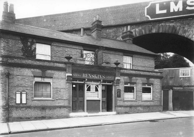 King William, Watford King William, Watford