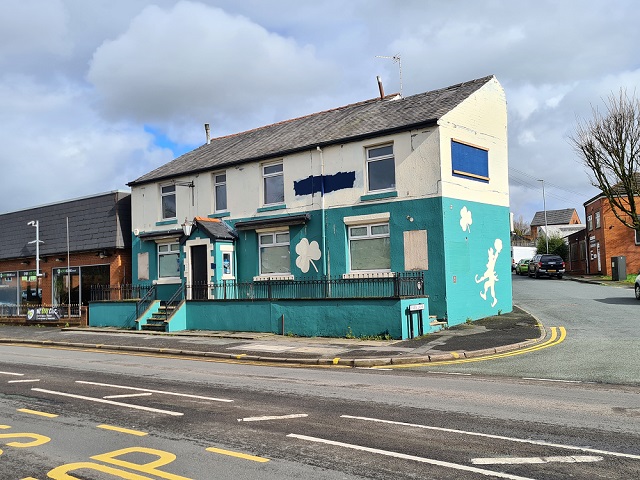 Blue Belle, Royton Blue Belle, Royton