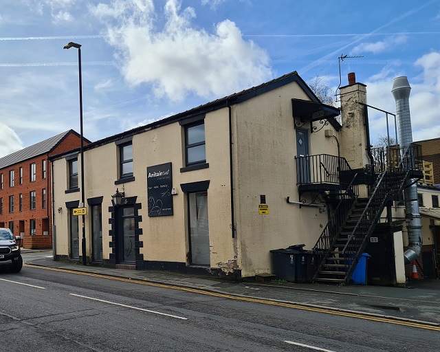 Marston Tavern, Royton