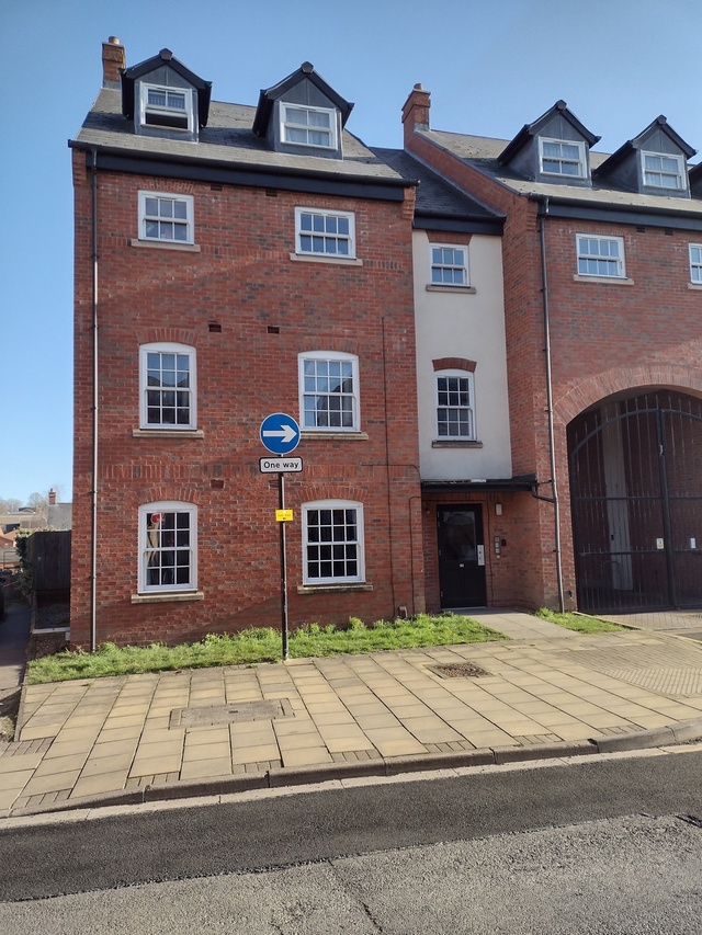 Blue Cow, Grantham