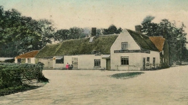 The George, Moulton