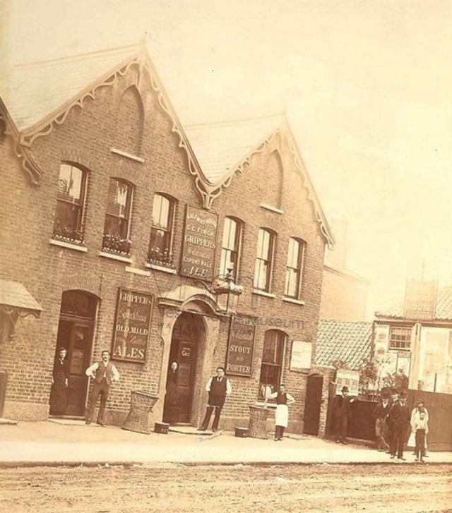 Halfway House, Leytonstone, E11 Halfway House, Leytonstone, E11