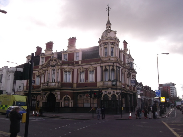 Earl Of Essex, Manor Park, E12 Earl Of Essex, Manor Park, E12