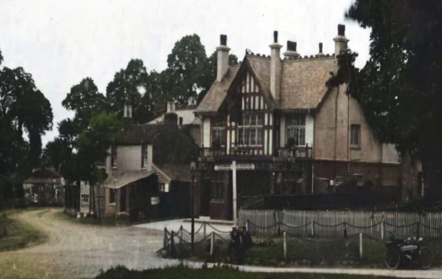 Dun Cow, Chingford, E4