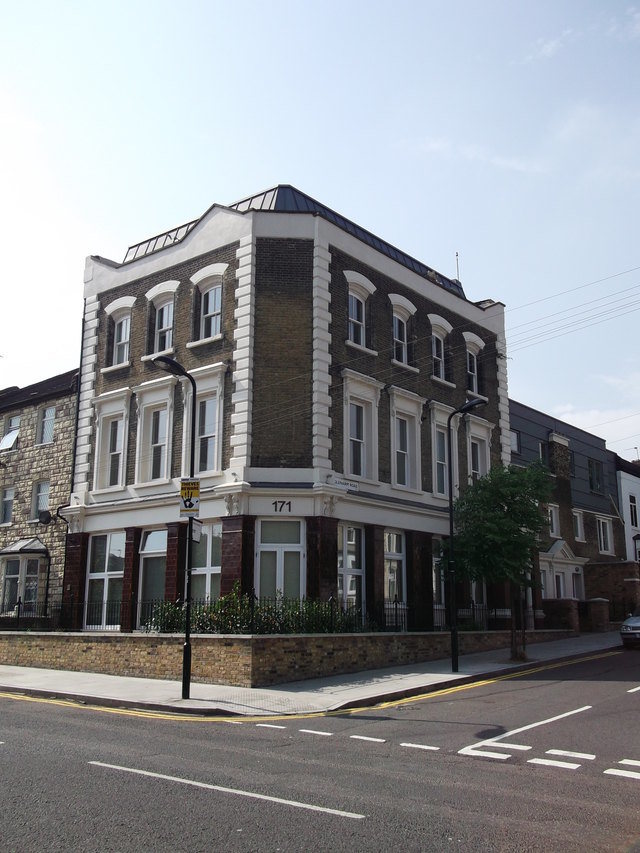 George, Clapton, E5 George, Clapton, E5