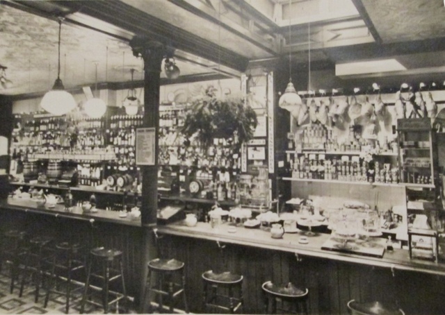 Bull & Bell, Moorgate
