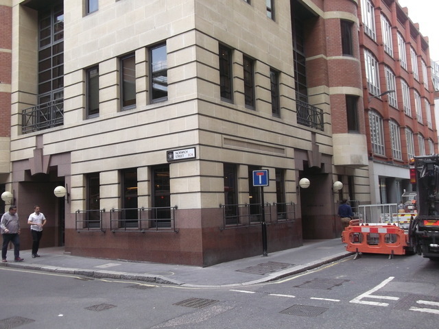 White Horse, EC4 White Horse, EC4
