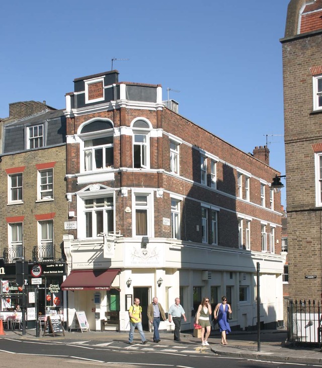 Carved Red Lion, Islington Carved Red Lion, Islington
