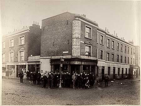 Queen Victoria, Islington Queen Victoria, Islington