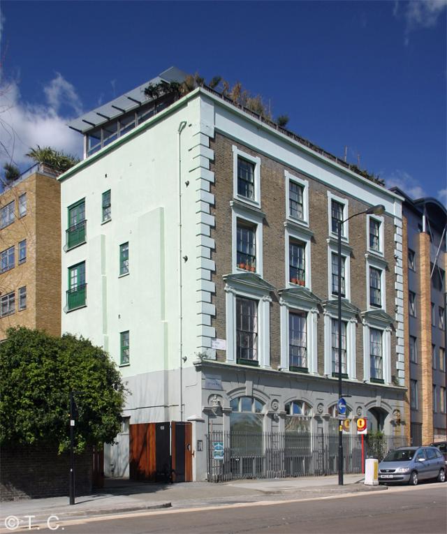 Crown Hotel, Holloway Crown Hotel, Holloway
