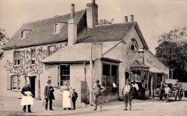 The Crown, Willesden The Crown, Willesden