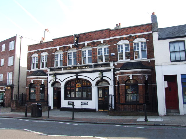 White Swan, Charlton White Swan, Charlton