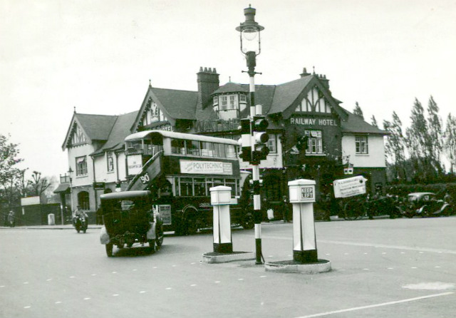 Railway Hotel, Barnes Railway Hotel, Barnes