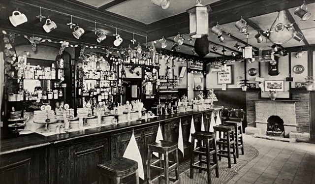 Queens Head, Belgravia Queens Head, Belgravia