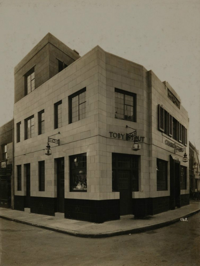 The Volunteer, Stockwell The Volunteer, Stockwell