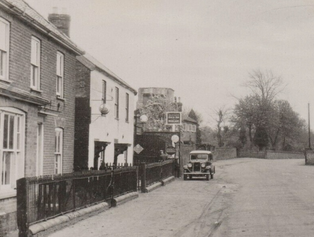 The Buck, Helhoughton