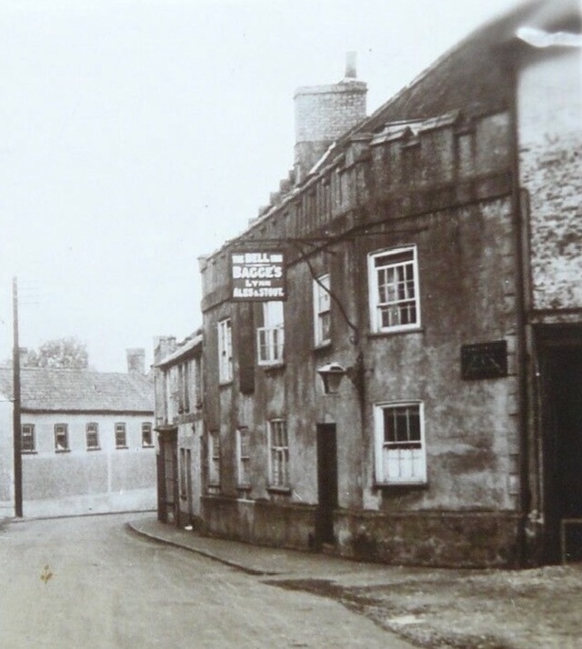 The Bell, Hilgay