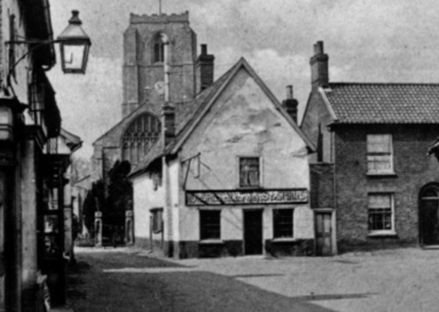 Dog Inn, Hingham