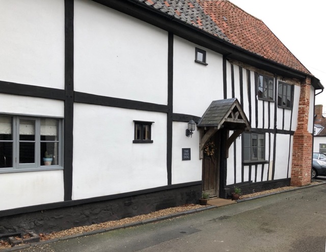 Dog Inn, Hingham