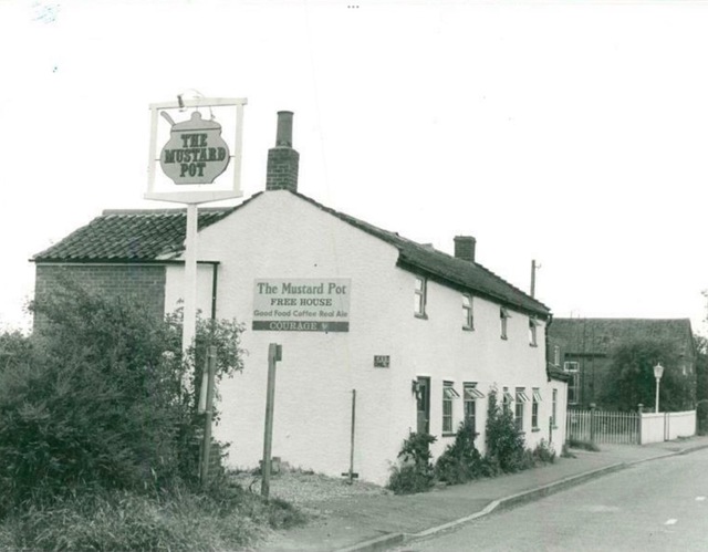Mustard Pot, Whinburgh